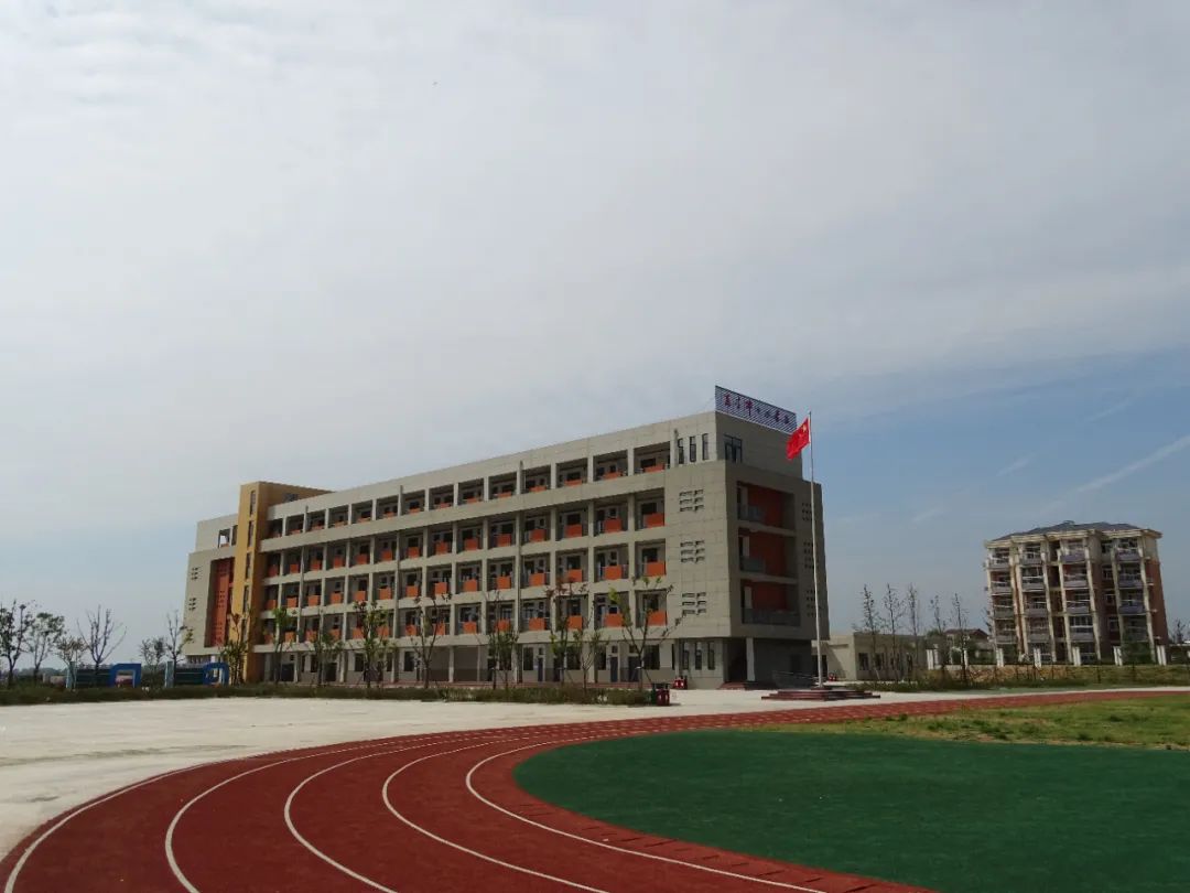 优质学校建设的实践与思考_提炼优质校项目建设经验_创建新优质学校经验介绍