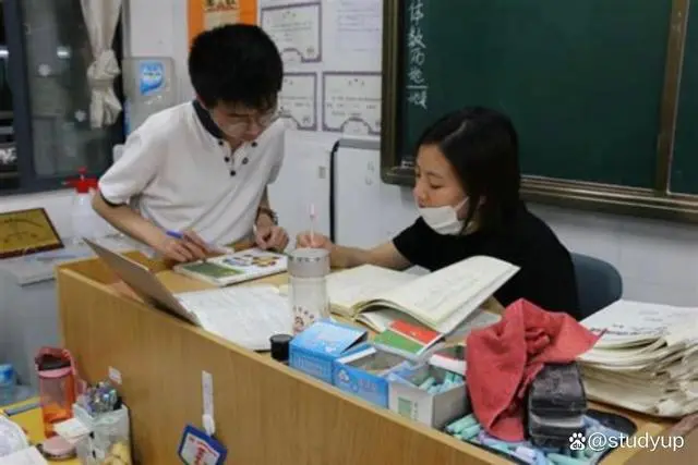 高中优秀学生经验分享_优质高中生学习经验_高考优秀学生经验分享