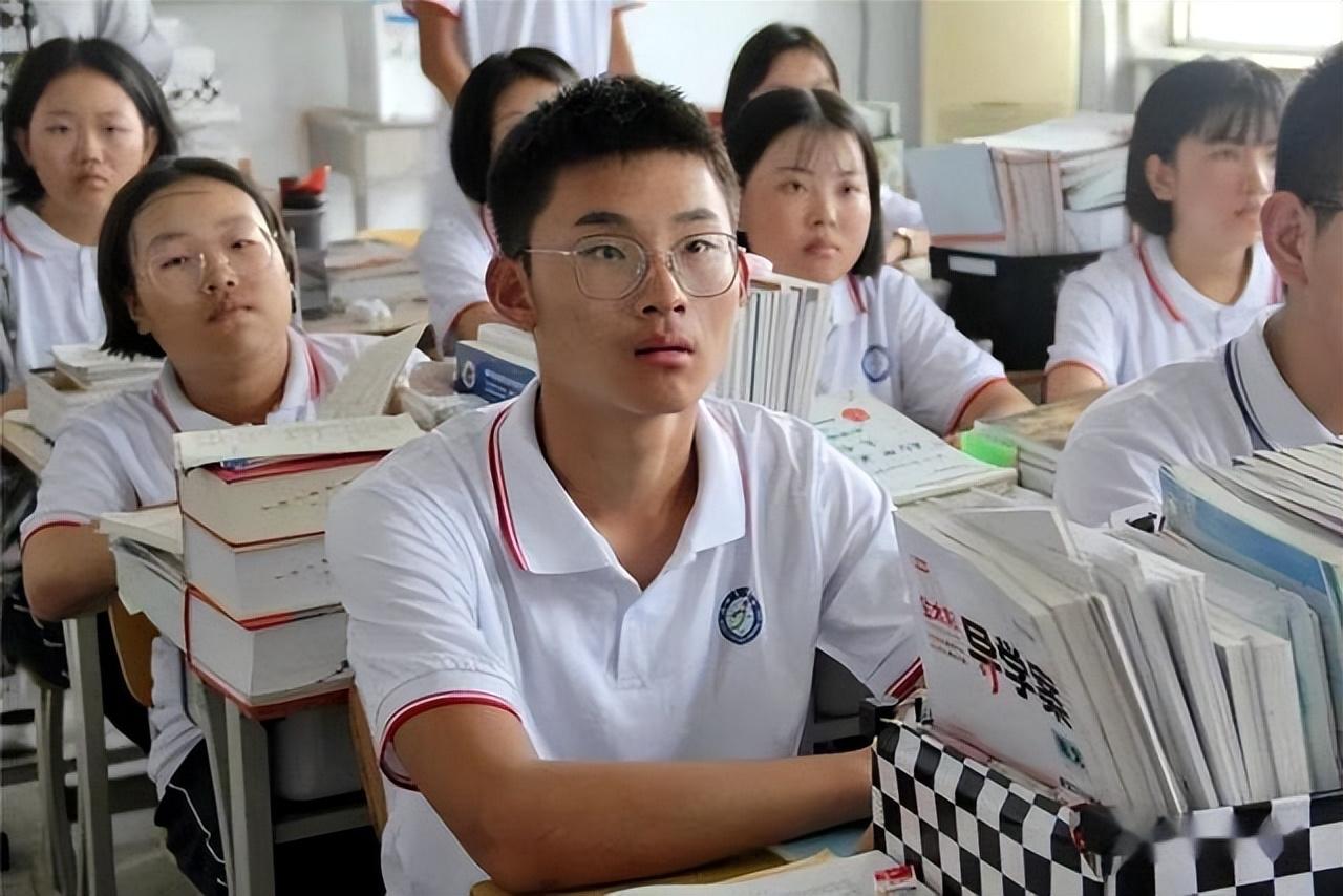 高考优秀学生经验分享_高中学生经验分享发言稿_优质高中生学习经验