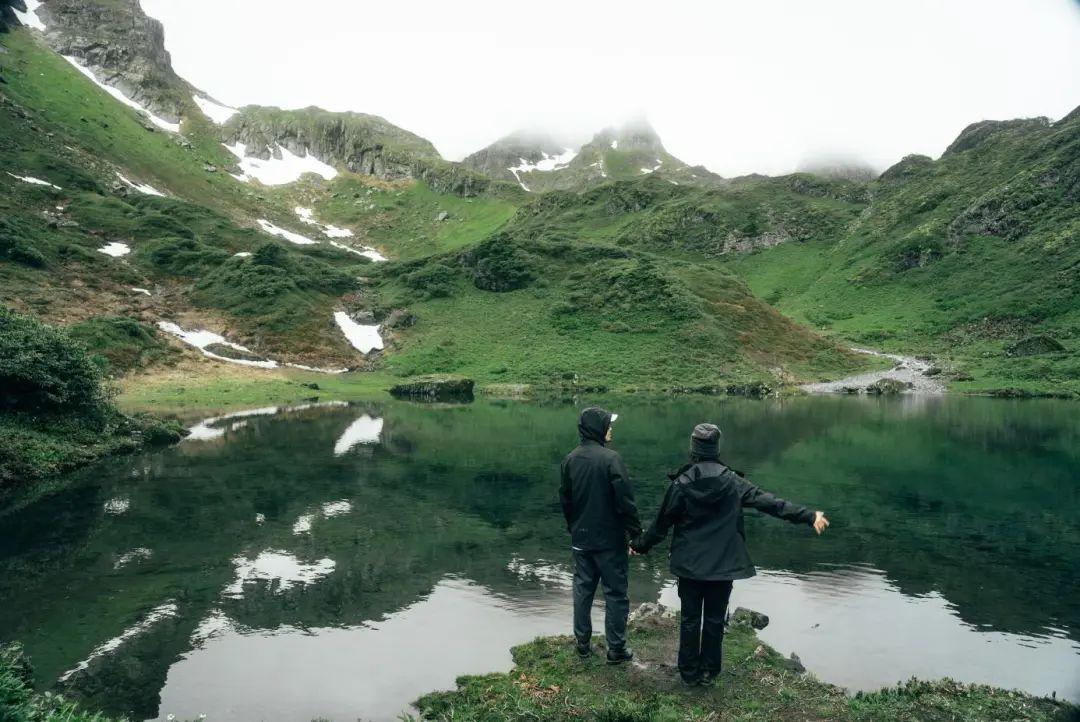 抖音比较好的旅游博主_抖音旅游优质博主经验_抖音上的旅游博主靠什么赚钱