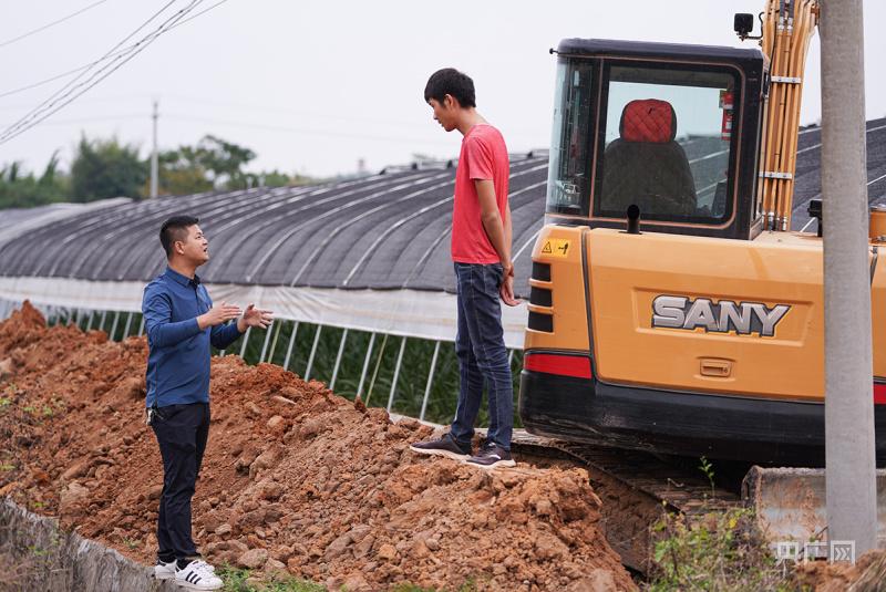 小方巾系包包系法图解_肉辣文师生男主是禁欲系老师_小辣系的致富经TXT