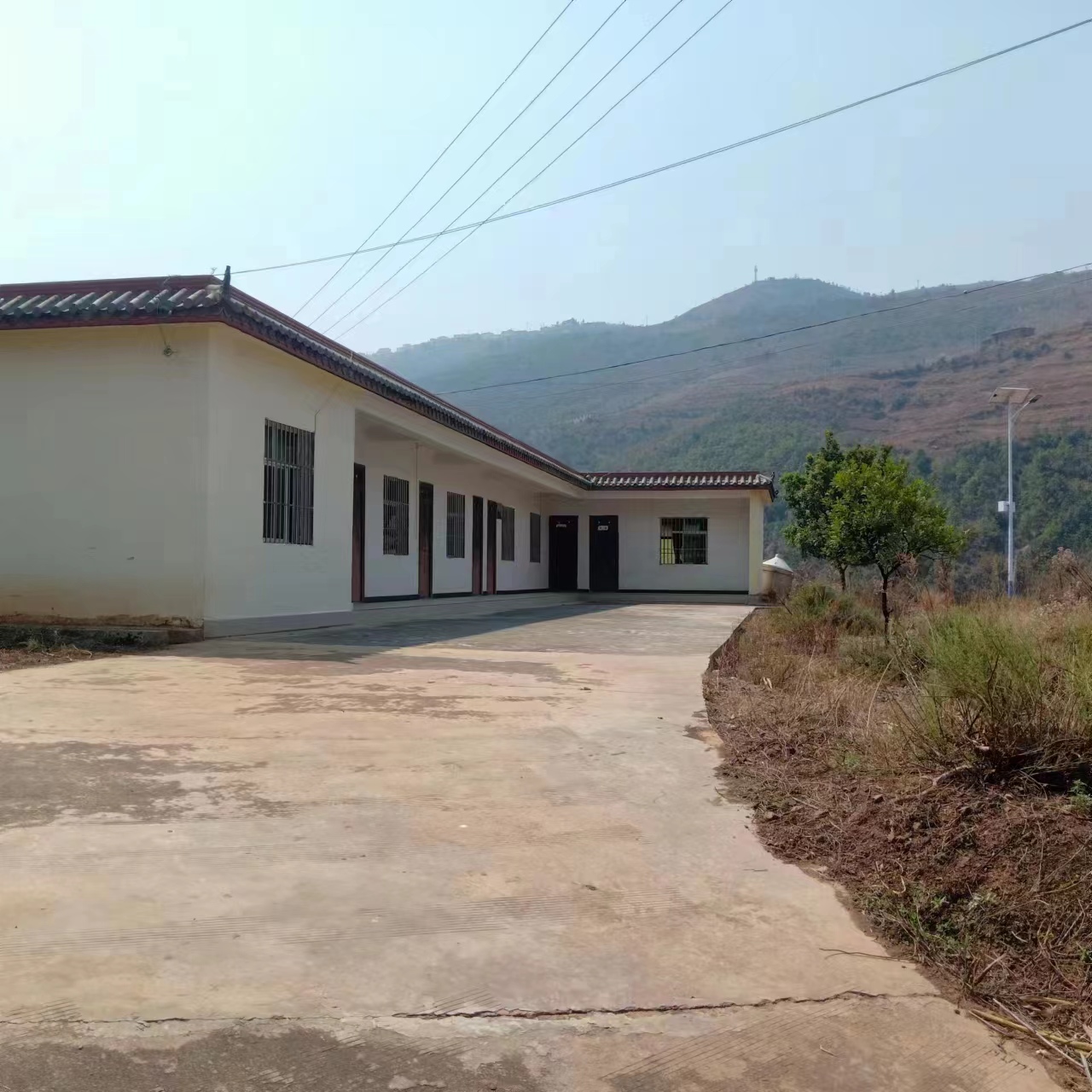 致富经让人抱着_致富人生_致富能人带动