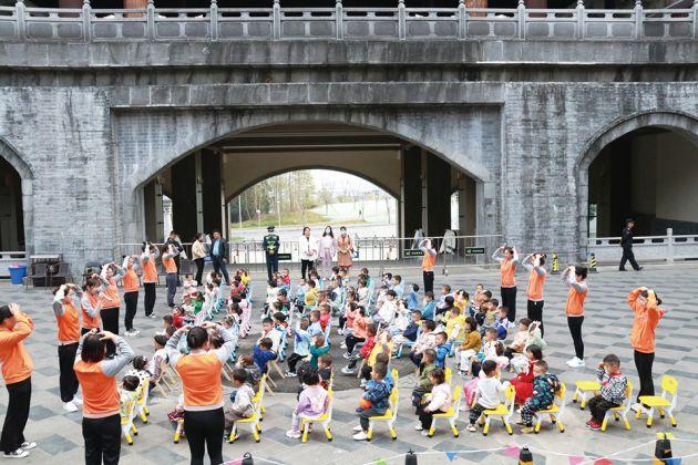 腾冲市红黄蓝亲子园 荣获“AAA等级省级示范托育机构”