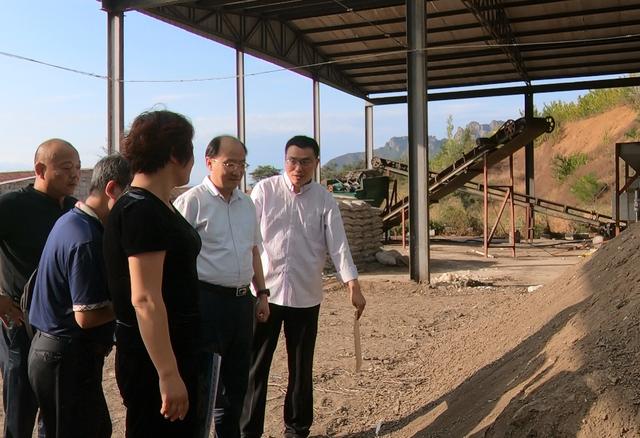 养殖柴鸡真的赚钱吗_养殖柴鸡需要些什么手续_柴鸡养殖技术基地