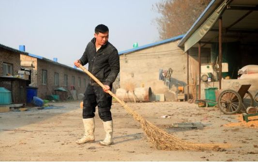 致富经养猪母猪视频_致富经养猪视频母猪_视频致富母猪养猪视频大全