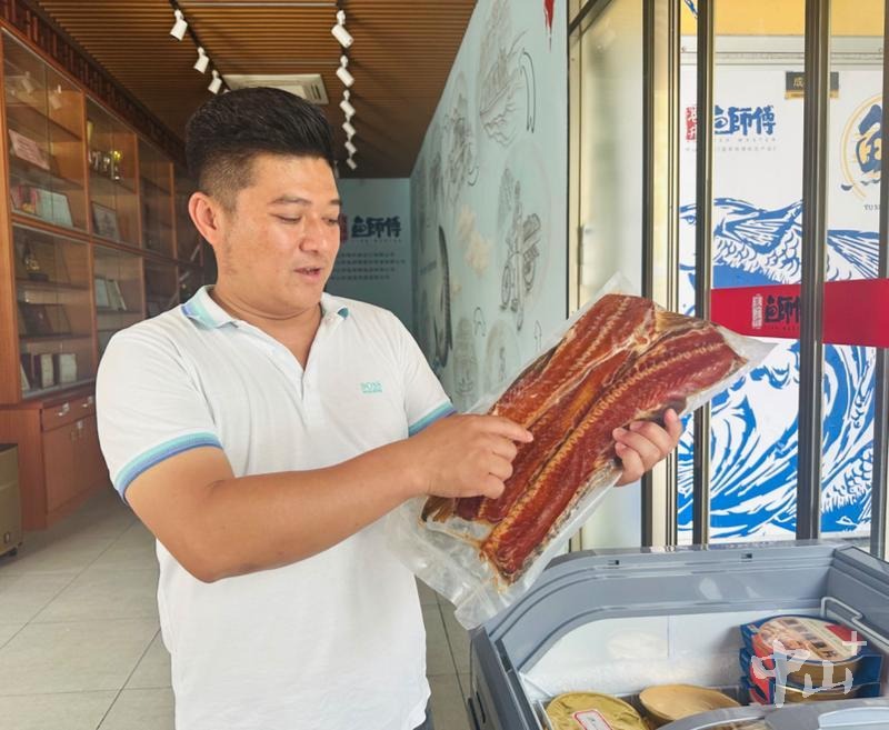 养鱼视频致富经_致富经脆鱼鲩养殖视频_脆鱼养殖成本