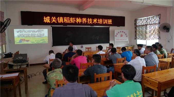 产业扶贫养殖致富_2019农村养殖扶贫项目_致富扶贫养殖产业有哪些