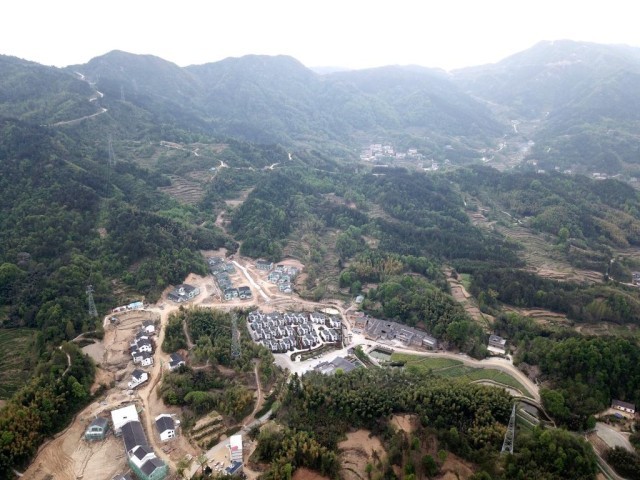 荒山种植致富方法_荒山致富项目_荒山种植视频