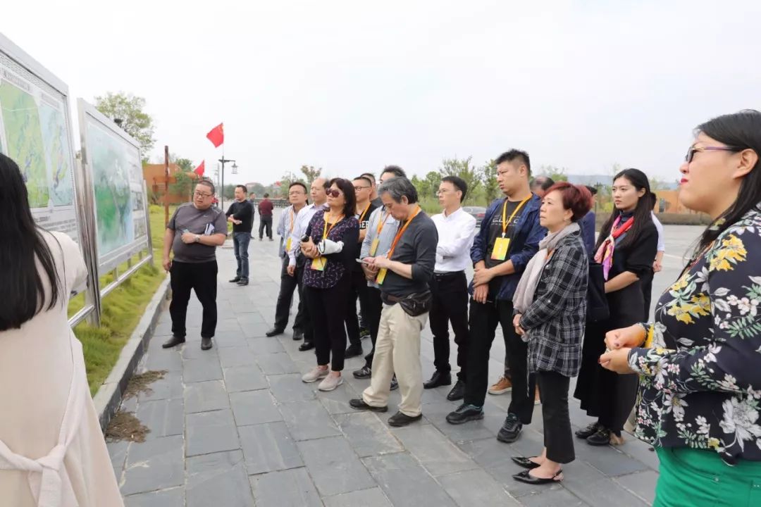 盆景名贵树种种植致富项目_名贵树盆栽_种名贵树有哪些好处