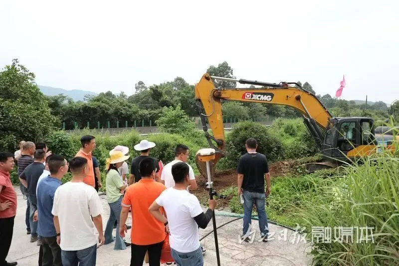 致富经四川内江养鱼_内江养鱼专业合作社_四川内江搞养殖养什么