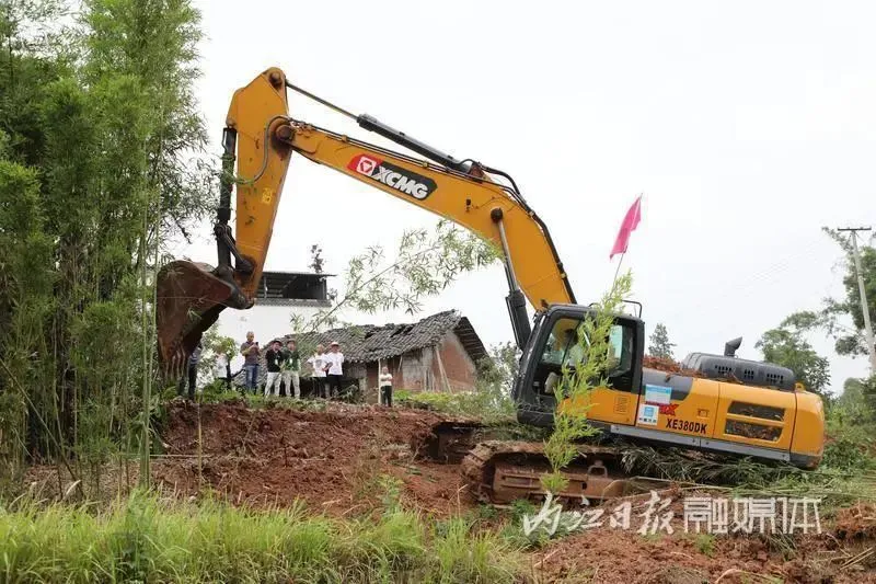 致富经四川内江养鱼_内江养鱼专业合作社_四川内江搞养殖养什么