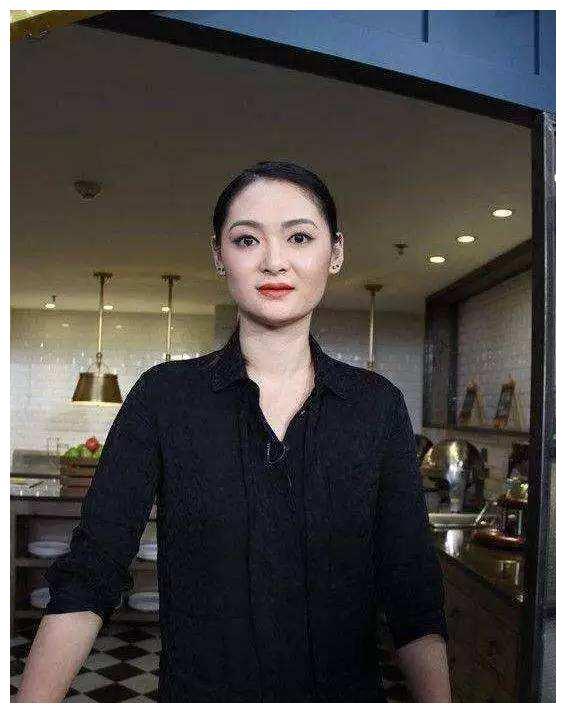 致富经养鸡美女_致富美女养鸡视频_致富美女养鸡图片