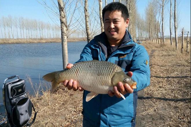 哪种活饵钓淡水鱼的效果最好？4种钓淡水鱼效果最好的活饵