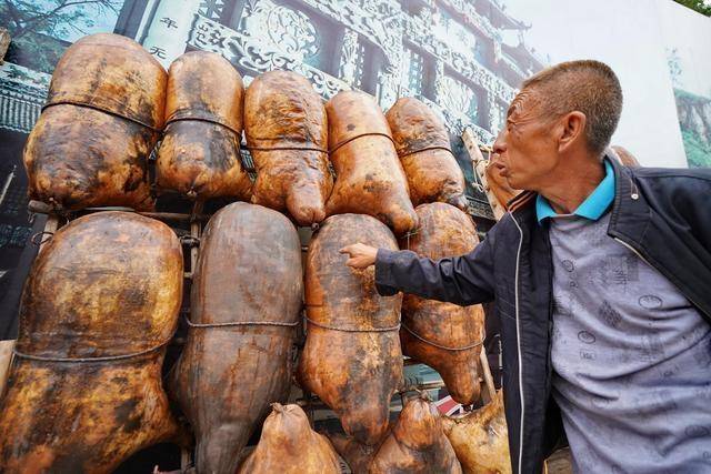 致富经王大军_致富经豆米大王视频_80米大王乌贼图片