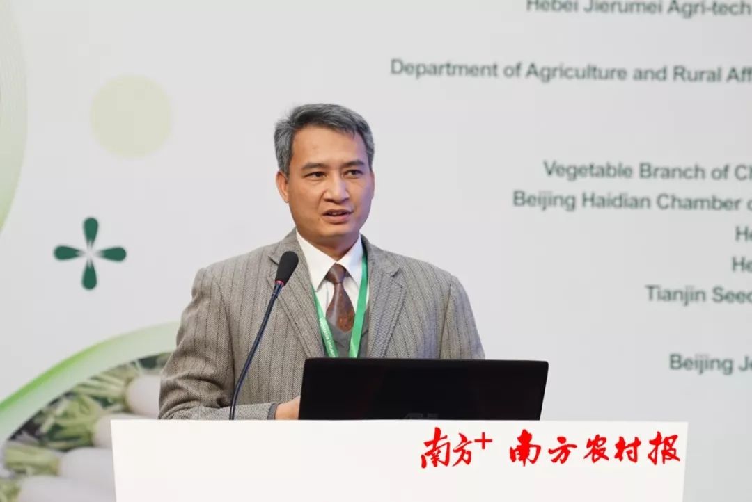 致富经阳海林_致富经李海林视频_致富经李海林用沙子养猪