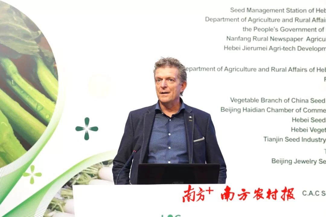 致富经李海林用沙子养猪_致富经阳海林_致富经李海林视频