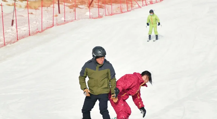 杨马鹿致富经视频_致富马鹿天祝百度云_致富经天祝马鹿