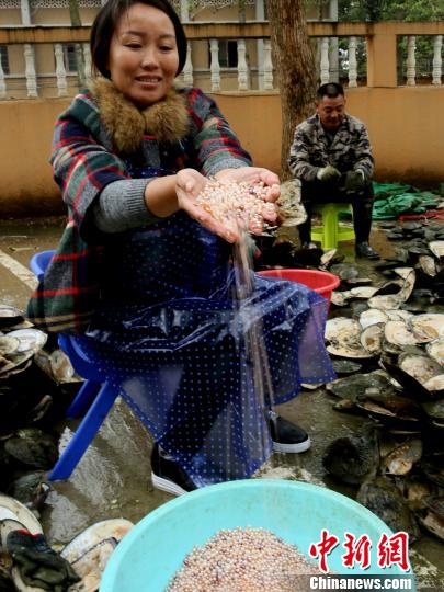 脱贫养殖业_农民养殖致富脱贫_养殖业脱贫致富