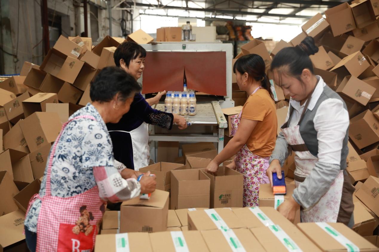 靠养殖发家致富的学渣_养殖致富经_发家致富靠养猪