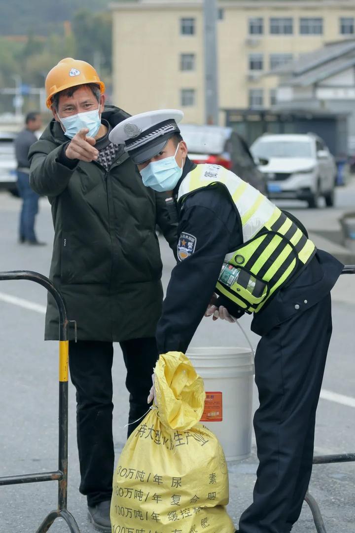 致富经 浙江 棘胸蛙_棘胸蛙的养殖技术_棘胸蛙养殖技术