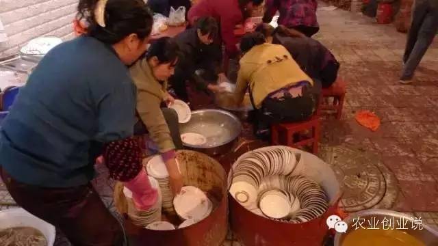 农村致富饮食项目_致富项目农村致富_致富经农村宴席