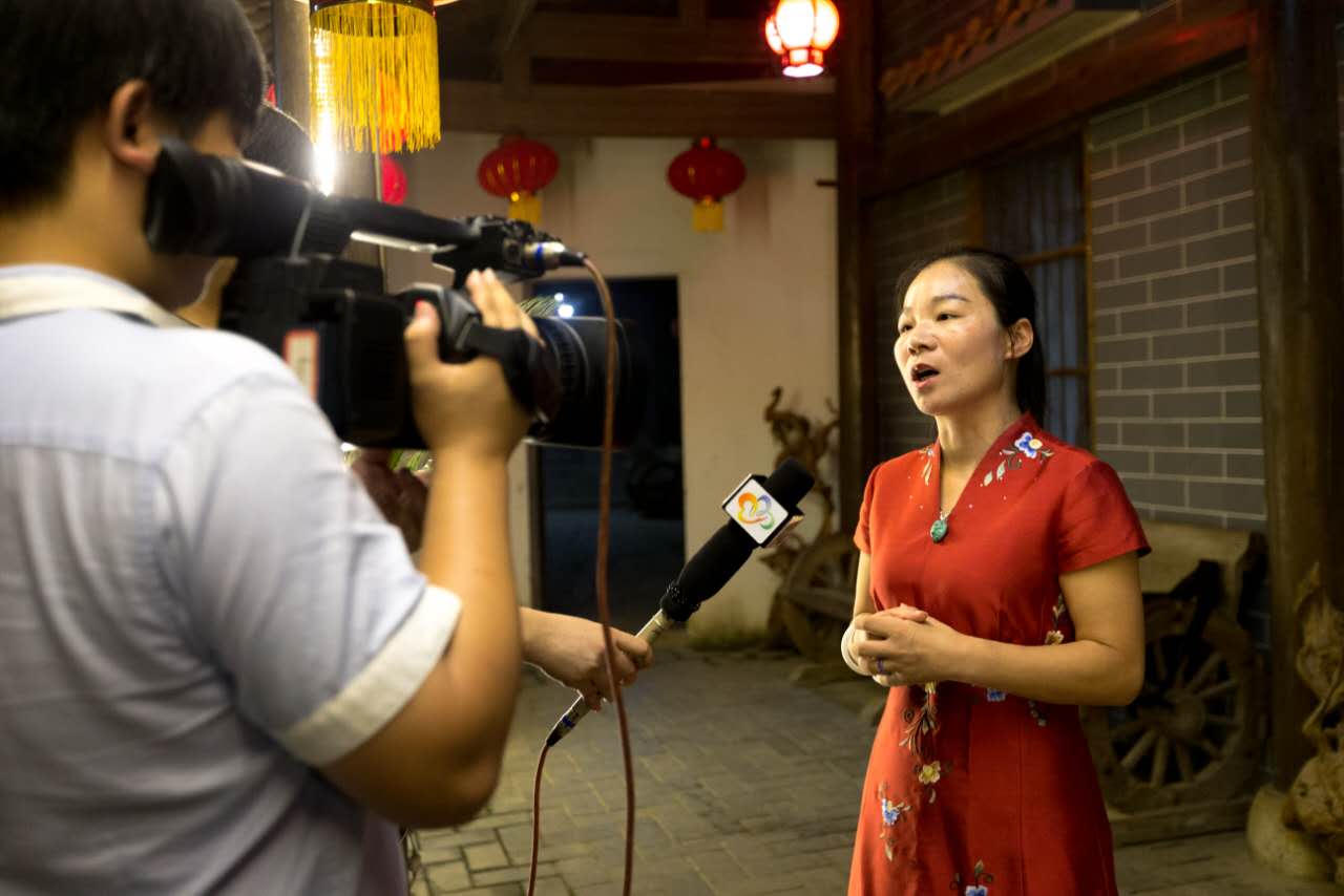 致富经余红梅_余红梅视频致富经_致富经拾荒女人余红梅