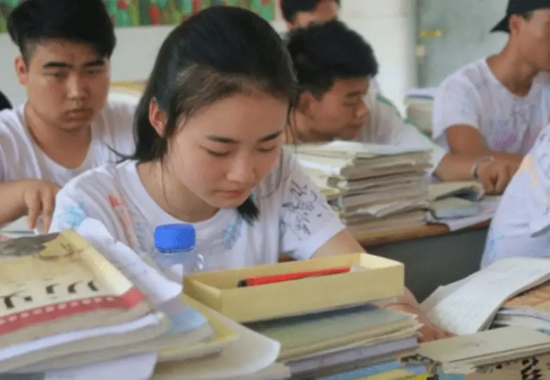 优质高中生学习经验_高中学生经验分享发言稿_高中优生如何培养经验交流