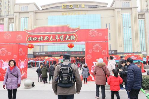 致富经养殖五黑一绿土鸡_绿色养殖鸡_致富养殖绿土鸡黑鸡图片