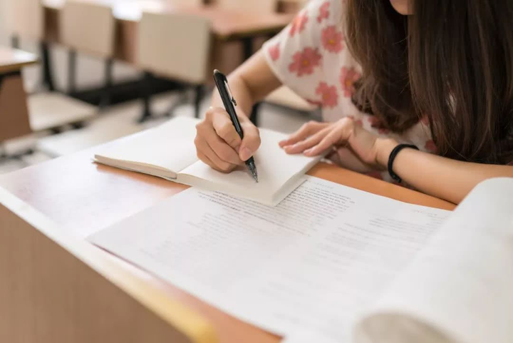 高中学生经验分享发言稿_优质高中生学习经验_高中学校经验分享