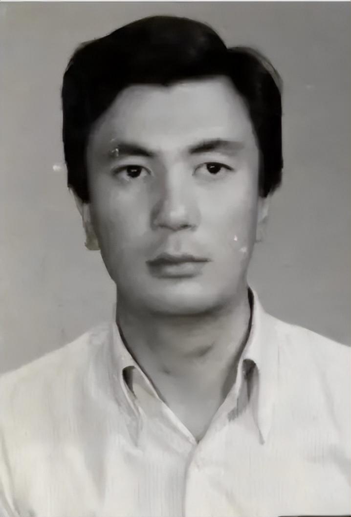 致富经胡志明养蛇视频_致富经胡志明_胡志明致富经