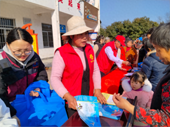 徽州区：发挥“她”力量 打通服务妇女群众“最后一米”