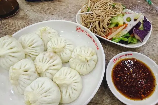 致富经哪有好吃包子铺_好吃的包子铺_生意火爆的包子铺视频