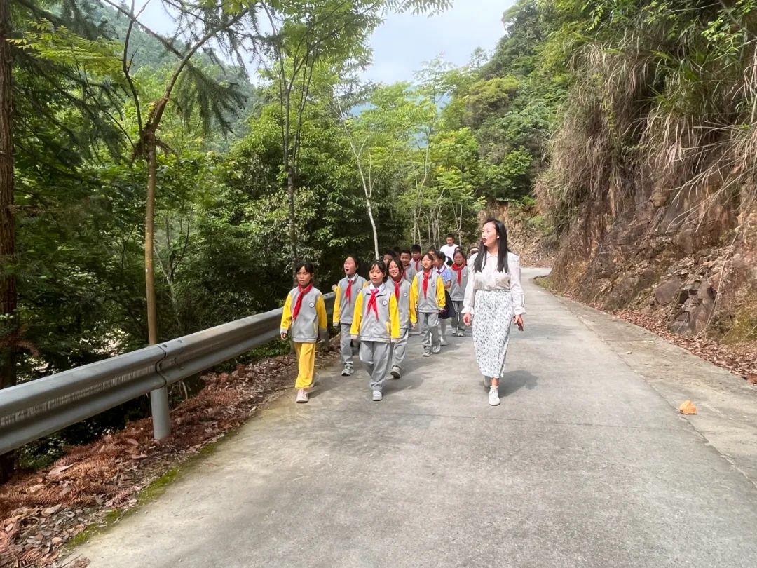 在农村养清水鱼赚钱吗_致富经养清水鱼_致富经清水鱼养殖