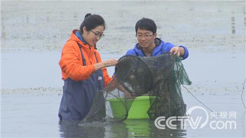 靠懒鱼翻身的90后小伙