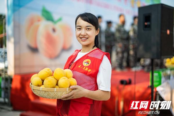 莲城“青”力量丨张美：把住深度和温度 做志愿服务的“映山红”