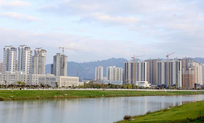 陈燕核桃苗_致富经陈燕种植核桃_陈燕核桃果树苗基地