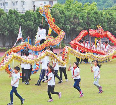 托举乡村孩子的读书梦（解码·教育优质均衡发展）