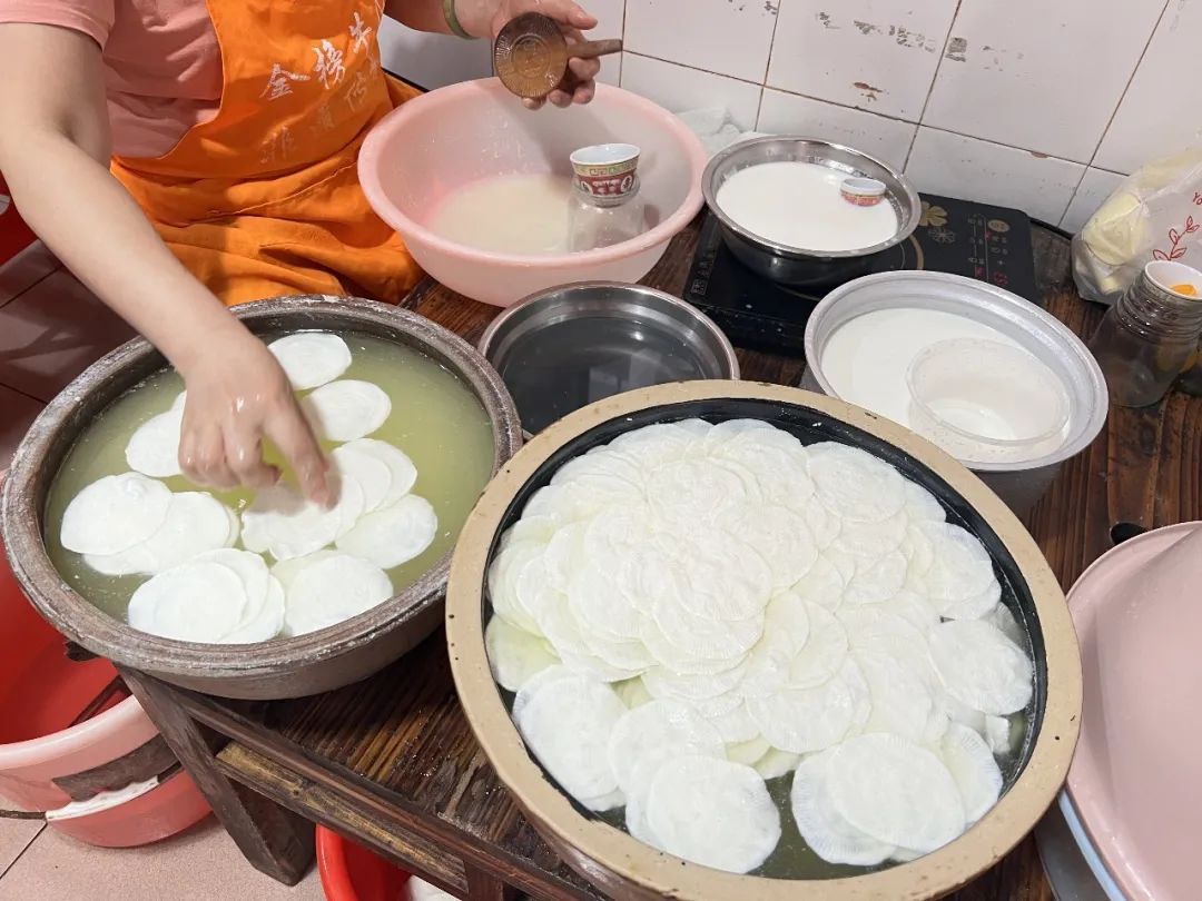 视频致富养殖水牛是真的吗_养水牛致富经_水牛养殖致富视频