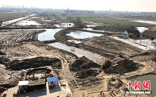 阜城街道“十里风光带”田园景区正在建设。