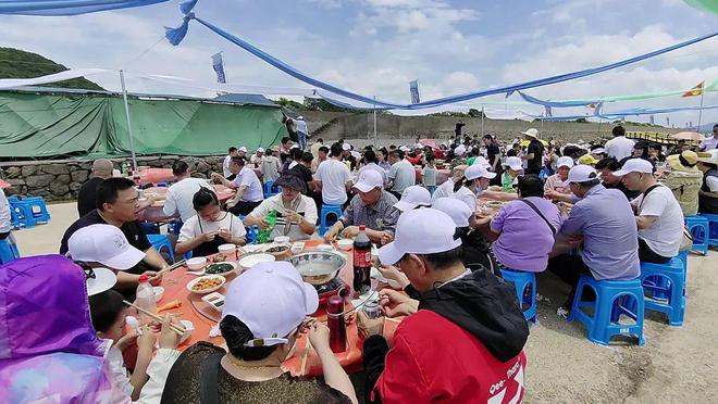 致富网养殖项目_养殖致富网500元投资_网箱养殖致富视频