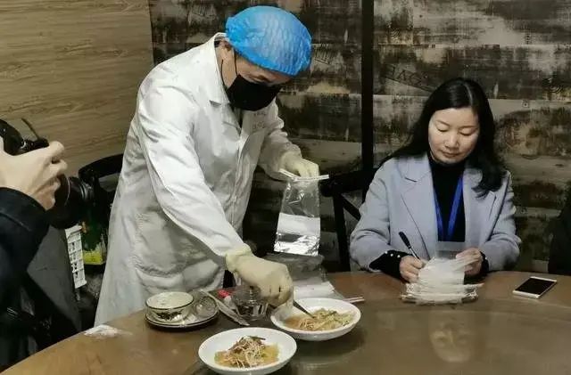 餐饮致富经视频_视频致富餐饮是真的吗_致富小视频