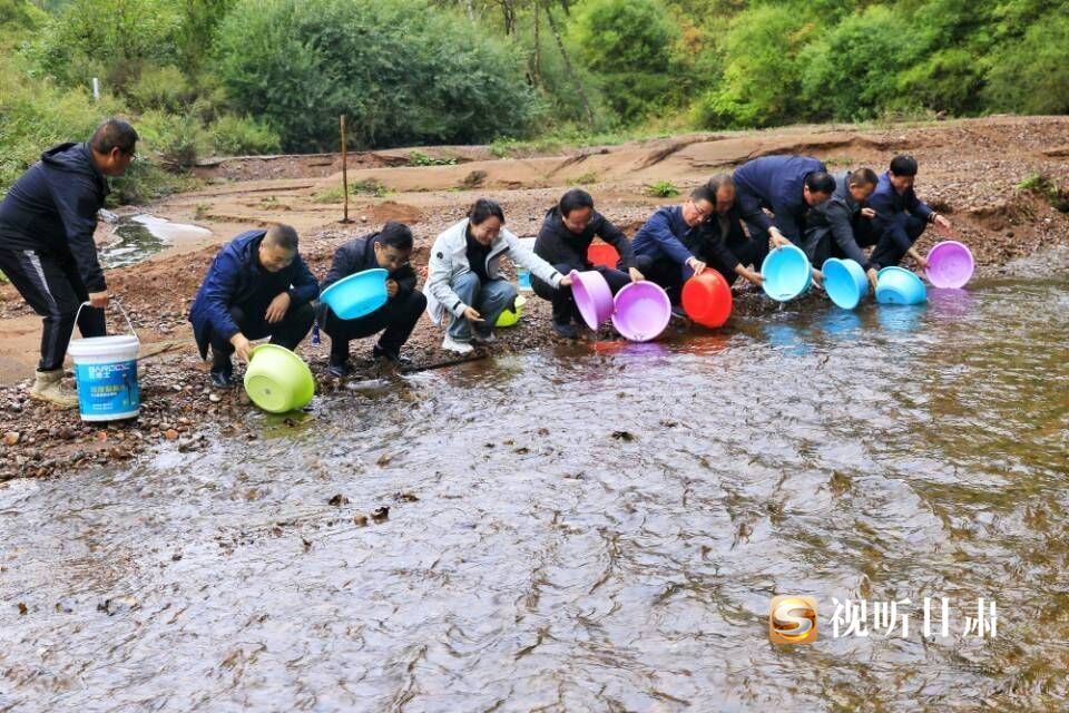 细鳞鲑养殖技术书籍_细鳞鲑鱼苗哪里有卖的_养殖细鳞鱼多少钱一斤