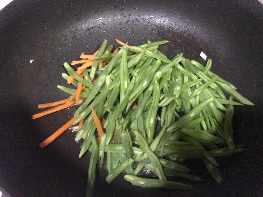 大棚种植扁豆效益_扁豆大棚种植技术视频_农广天地扁豆种植技术视频