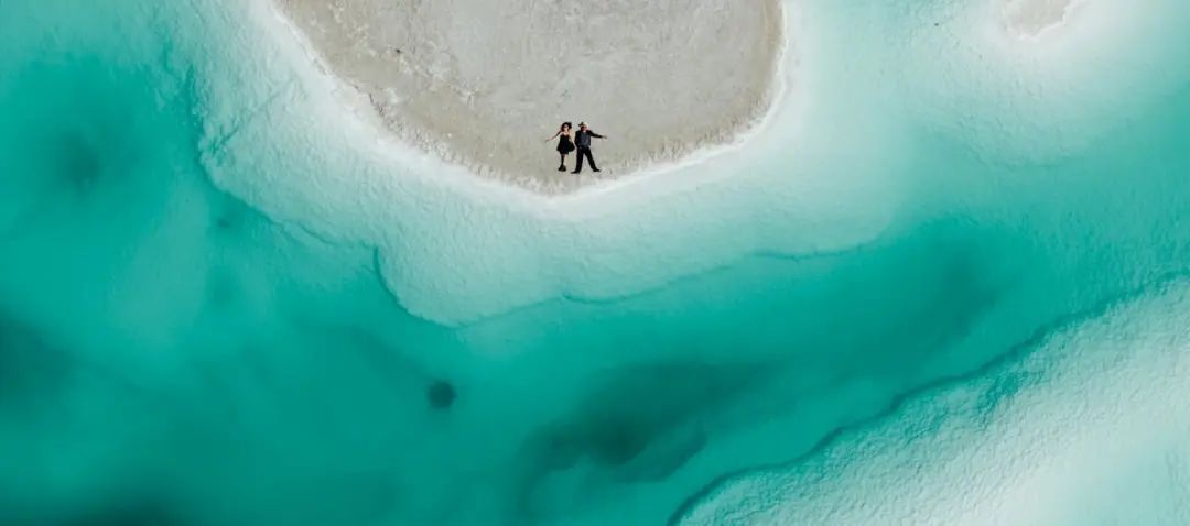 抖音上的旅游博主靠什么赚钱_旅游博主抖音简介怎么写_抖音旅游优质博主经验