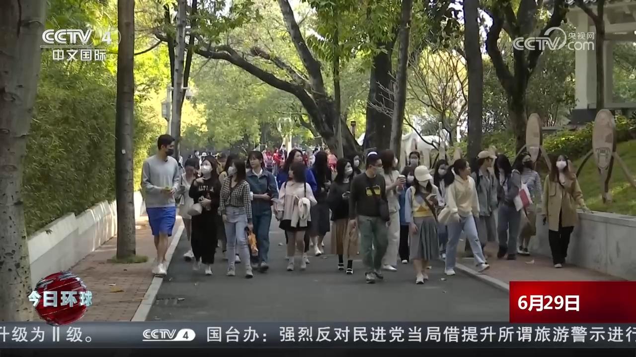 黑羽乌鸡致富经_黑羽乌鸡价格_致富经养黑乌鸡全视频