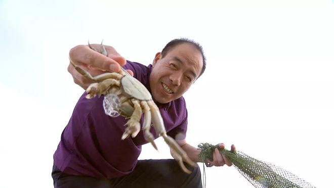 致富经室内养殖螃蟹_养磅蟹致富经_致富经养大闸蟹