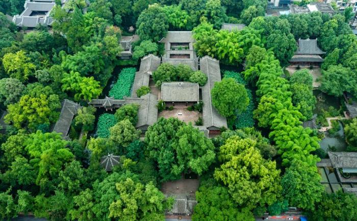 这是2022年6月22日拍摄的四川眉山三苏祠（无人机照片）。新华社记者 沈伯韩 摄