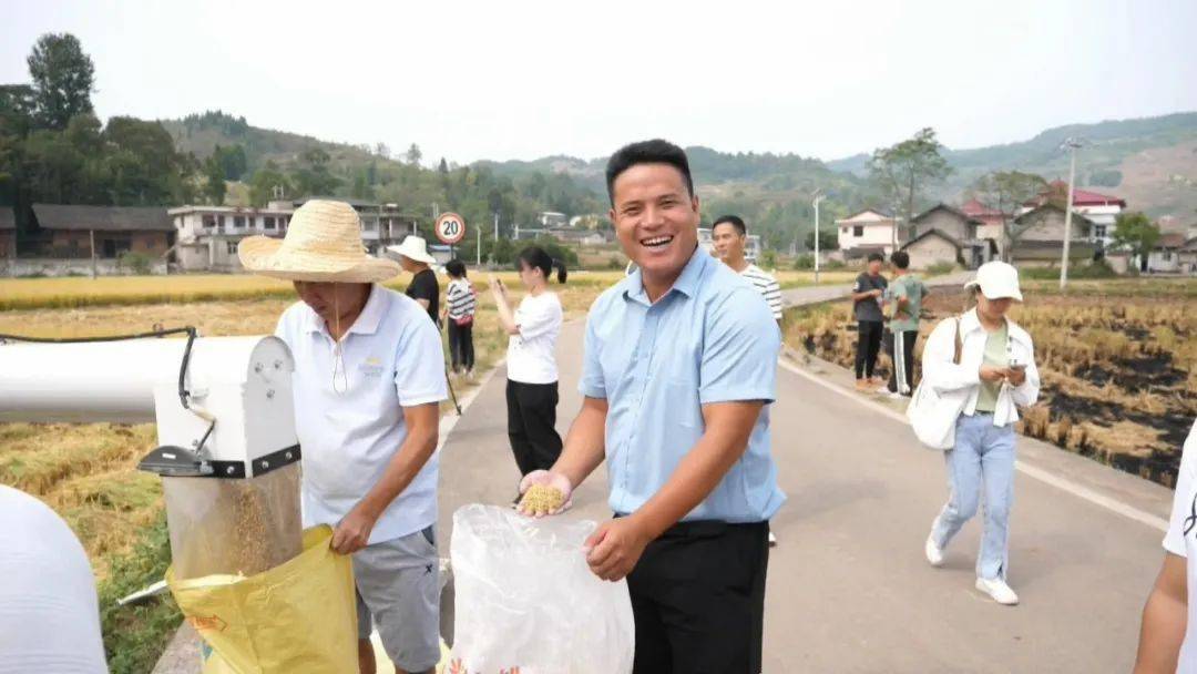 养殖野山鸡视频_湖南山鸡养殖基地_湖南野山鸡养殖技术