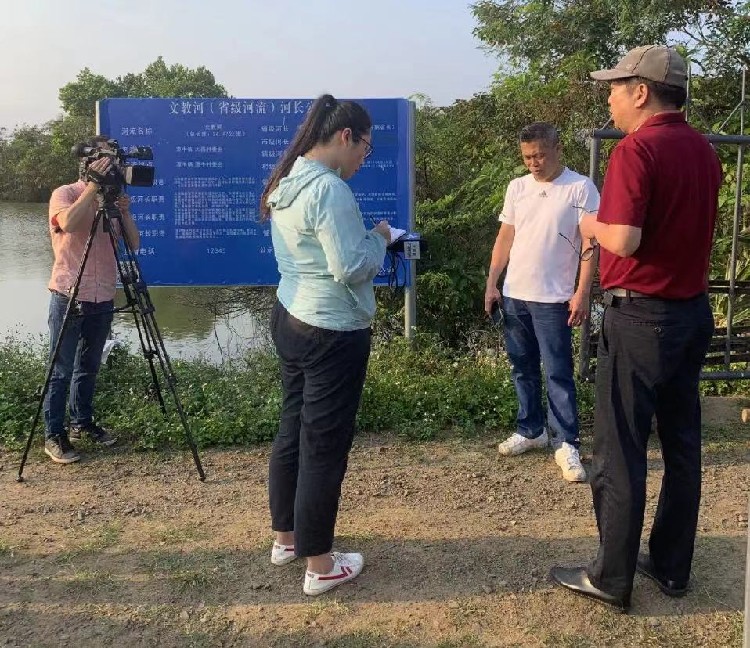 军人养殖致富道路_军人养猪创业有什么优惠_致富军人养殖道路图片