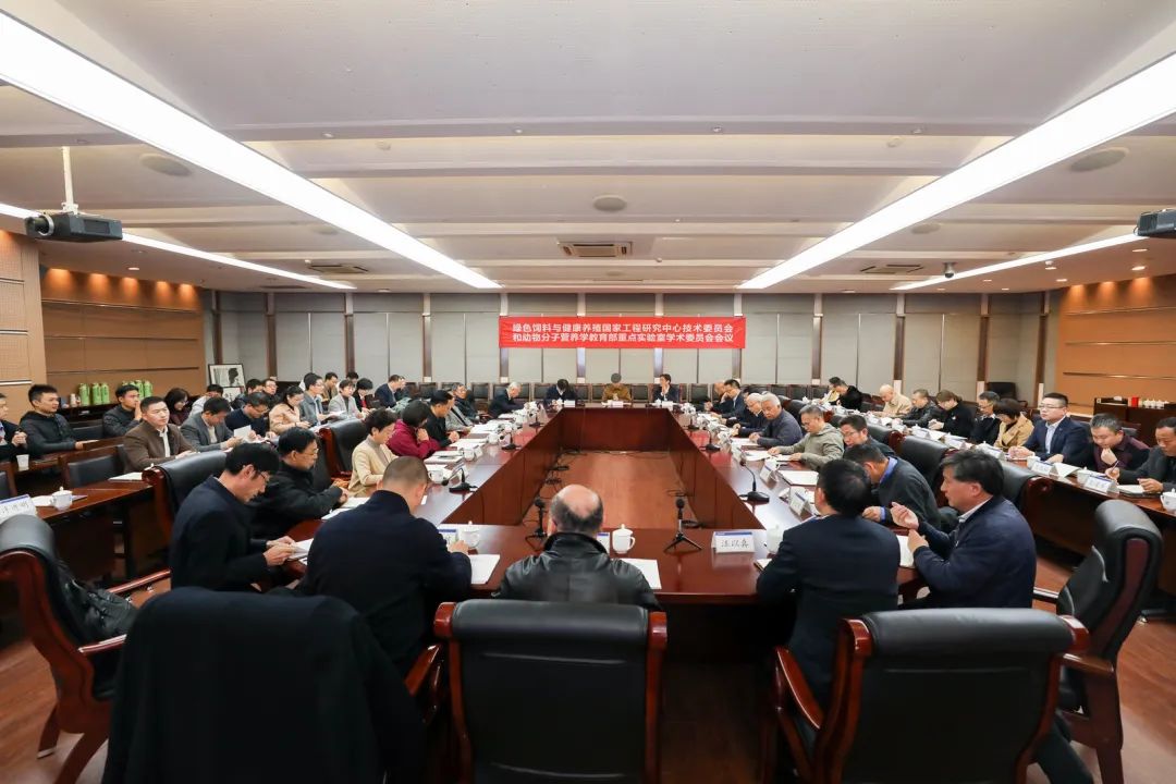 昆虫饲料养殖技术与管理_昆虫饲料配方_饲料昆虫养殖技术